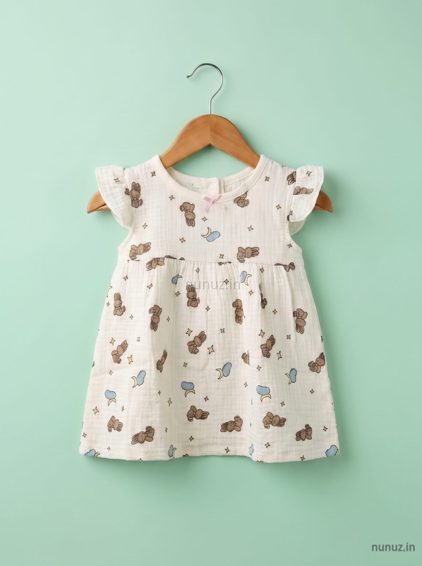 Crinkled cotton muslin baby girl’s frock